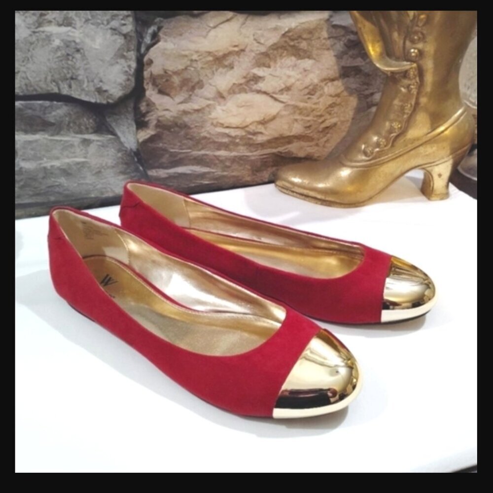 Sz 9M Worthington Burgundy & Gold Ballet Flats Metallic Toe Faux Suede 9 Medium - Picture 2 of 12